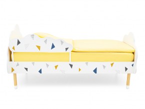 Кровать Stumpa Облако с бортиком рисунок Треугольники желтый, синий в Миассе - miass.mebel74.com | фото 3